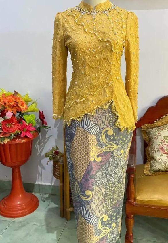 Produk Kebaya wisuda